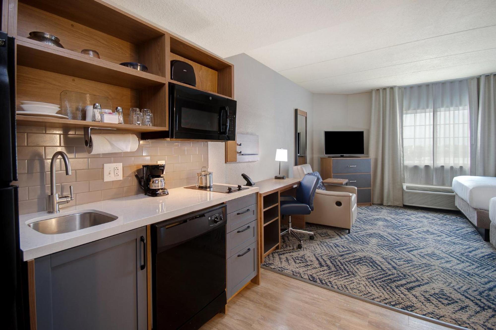 Candlewood Suites Columbia-Fort Jackson By Ihg Екстериор снимка