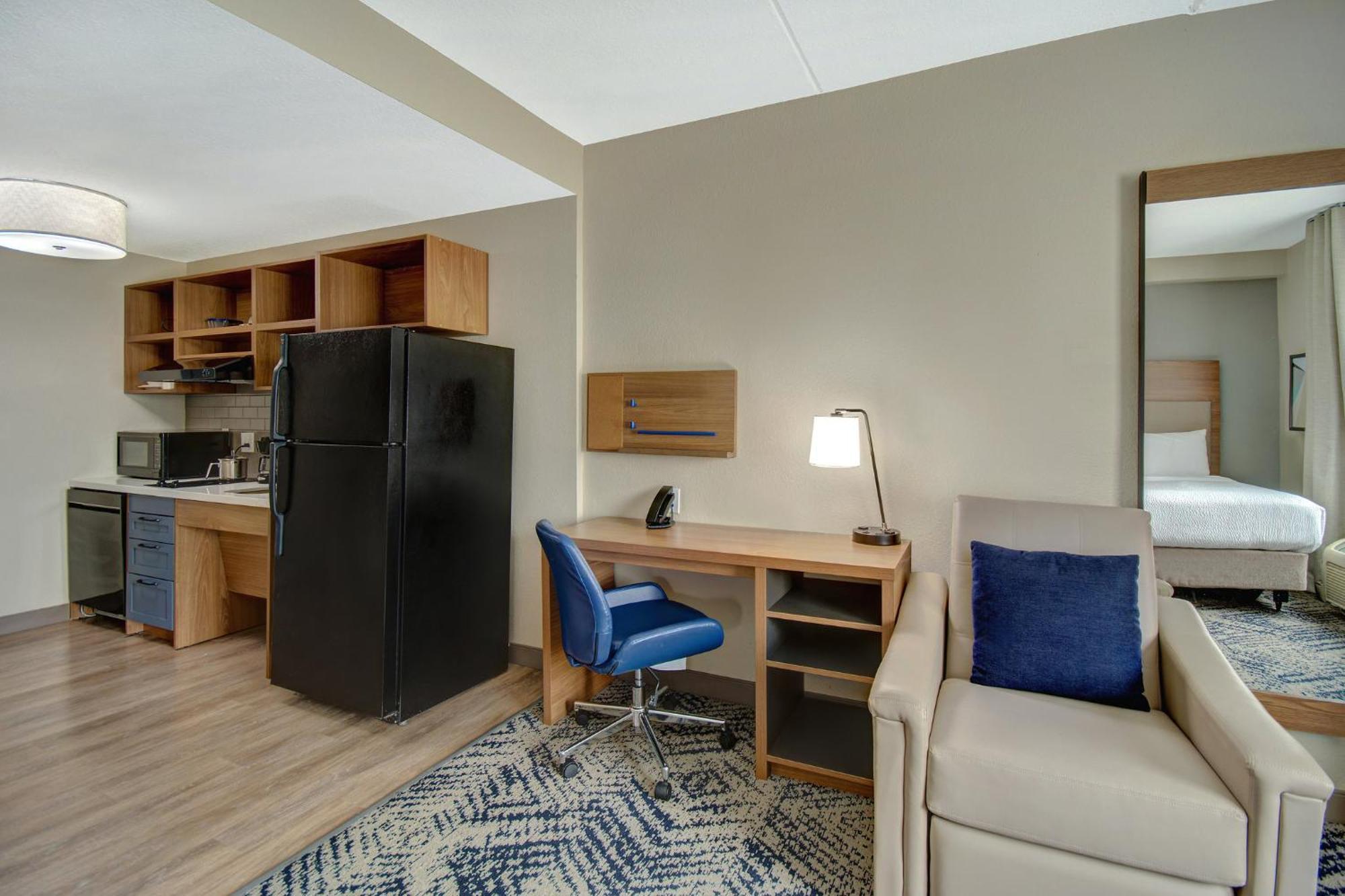 Candlewood Suites Columbia-Fort Jackson By Ihg Екстериор снимка