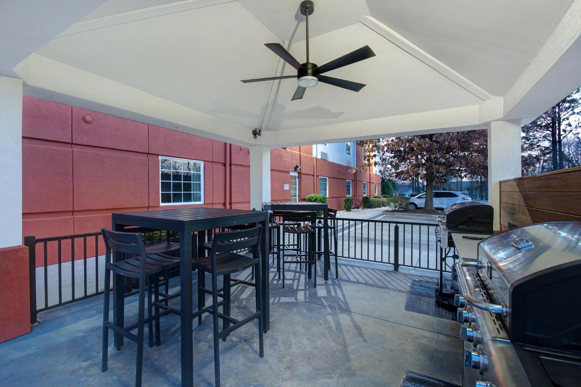 Candlewood Suites Columbia-Fort Jackson By Ihg Екстериор снимка