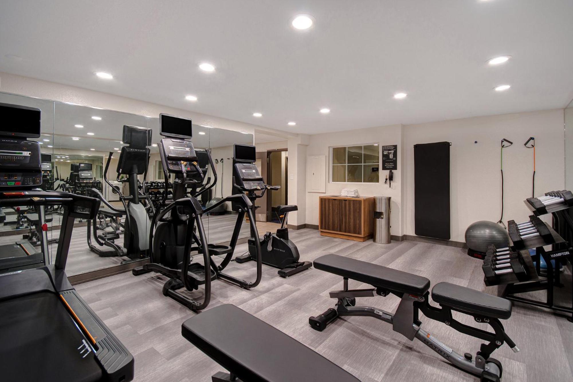 Candlewood Suites Columbia-Fort Jackson By Ihg Екстериор снимка